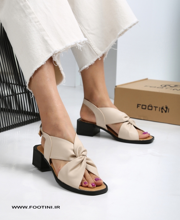 woomans-sandal-pechak-cream-1