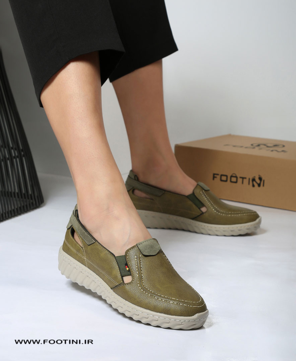 woomans-shoes-medical-Jesse-Mittal-grean 4