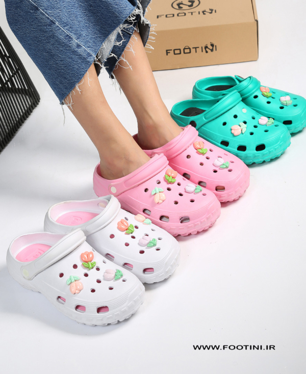 صندل کراکس استیکری H.R B1