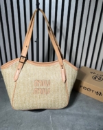 کیف زنانه AM 032 miu miu