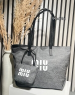 کیف زنانه بزرگ miu miu 097 AM