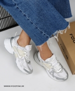 کفش کتونی زنانه نایک HK RUN V2K