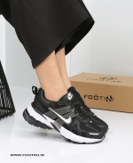 کفش کتونی زنانه نایک HK RUN V2K
