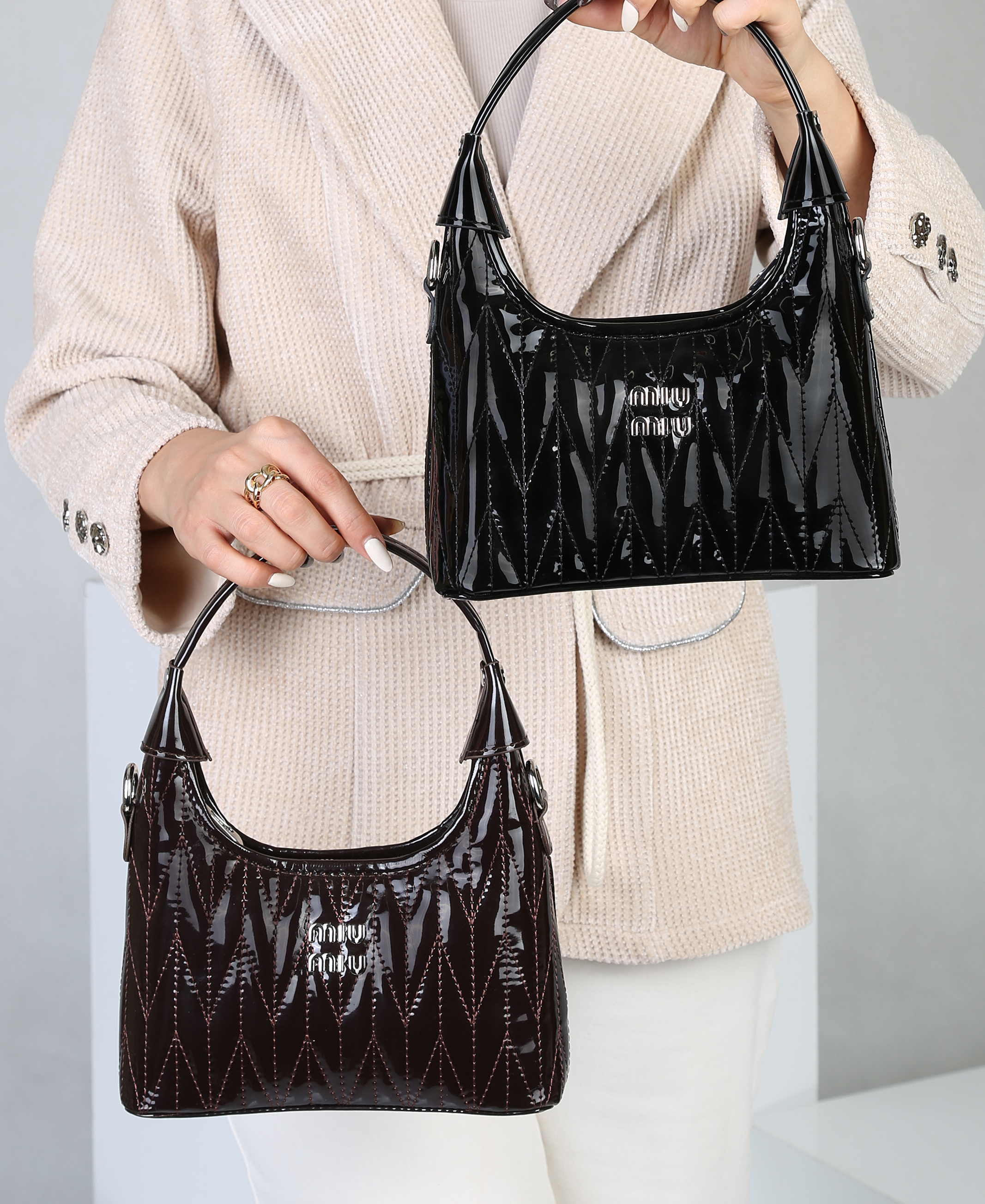 کیف زنانه بند زنجیری میومیو 214 AM