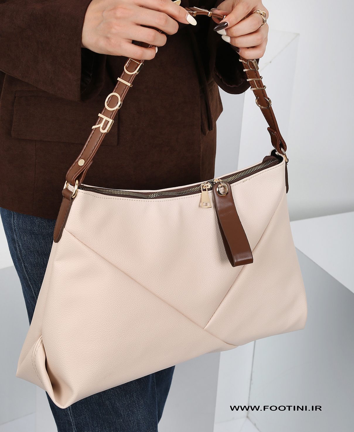 کیف زنانه مجلسی چرم دسته سگک 228 AM